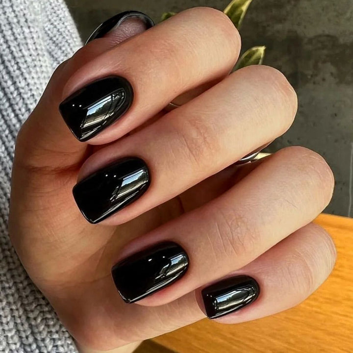 Acrylic nail set with luxurious color gradient and elegant lace accent Bowlift