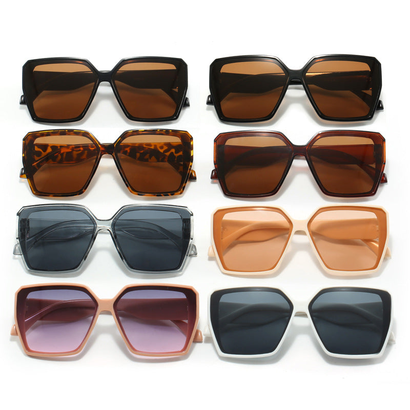 Women's stylish geometric sunglasses in urban style Bowlift
