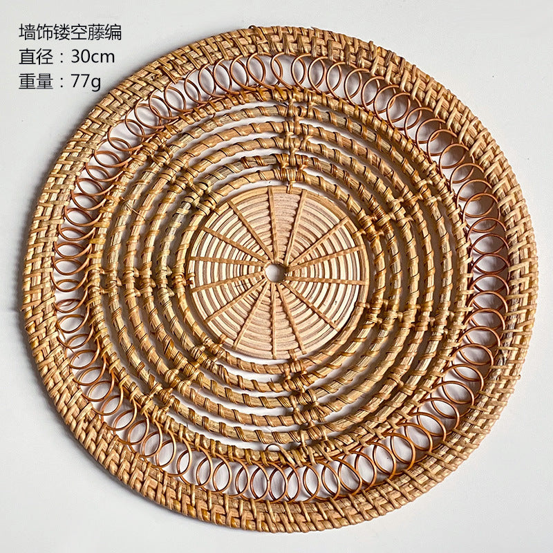 Ladies Elegant handcrafted rattan underlay Bowlift