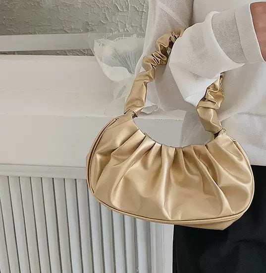 Casual Bucket Bag Made of Vegan Leather Bowlift
