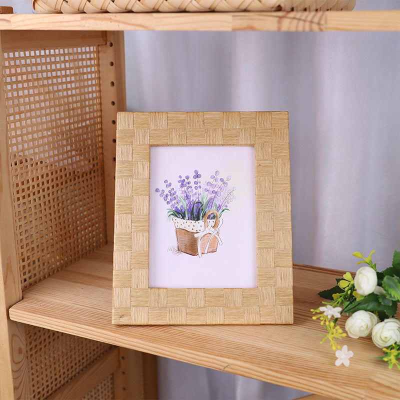 Artful Picture Frame Made of Natural Rattan Bowlift