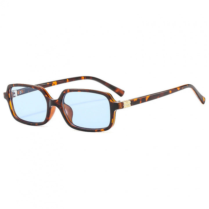 Women's stylish reading glasses in modern square design Bowlift