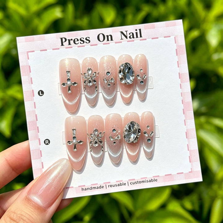 Decorative Long-Lasting Press-On Nail Set