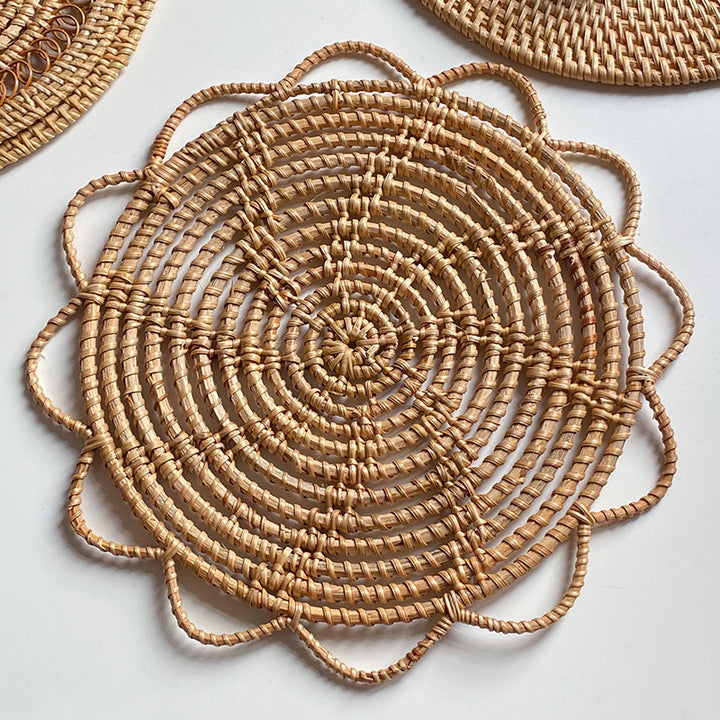 Ladies Elegant handcrafted rattan underlay Bowlift