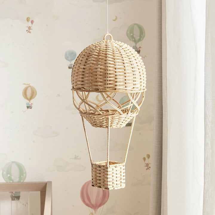 Handmade pendant lamp in hot air balloon design Bowlift