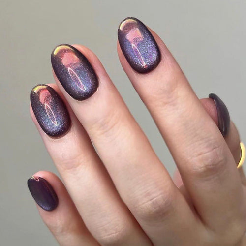 Artful Nail Art with Shimmering Finish Bowlift