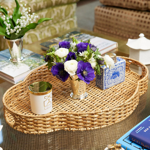 Decorative serving tray made of woven material Bowlift