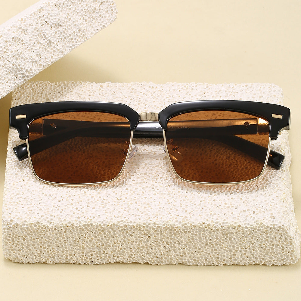 Fashion sunglasses with square frame and stylish design Bowlift