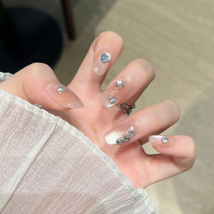 Heart-Shaped Crystal-Embellished Press-On Nail Art Bowlift