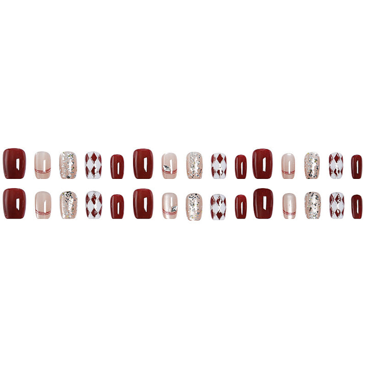 Artificial nail tips with glamorous details Bowlift