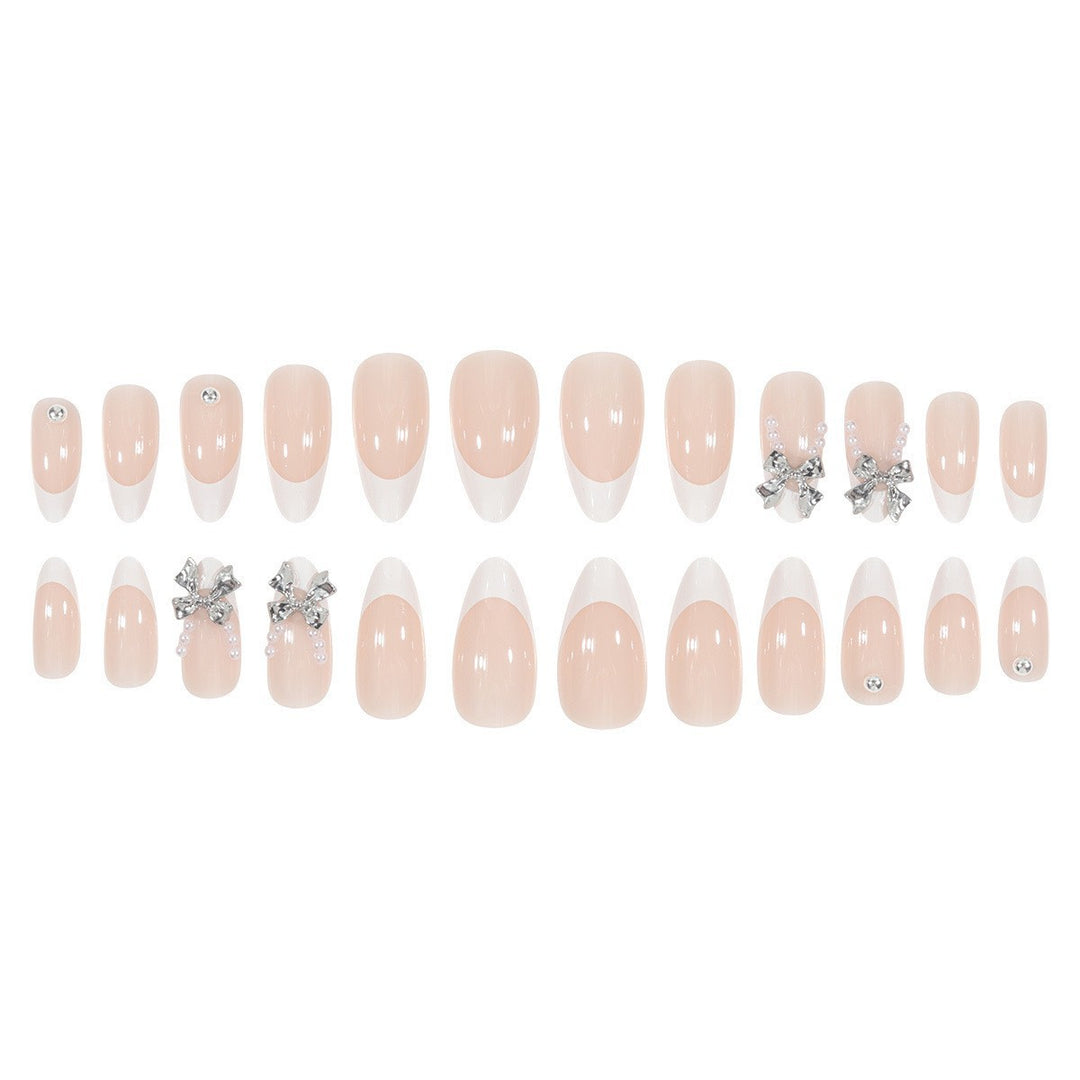 Glamorous artificial nail tips with elegant decorations Bowlift