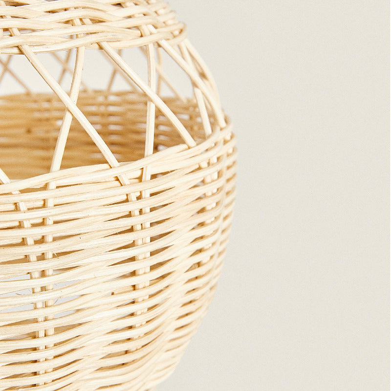 Decorative basket in the shape of a hot air balloon Bowlift