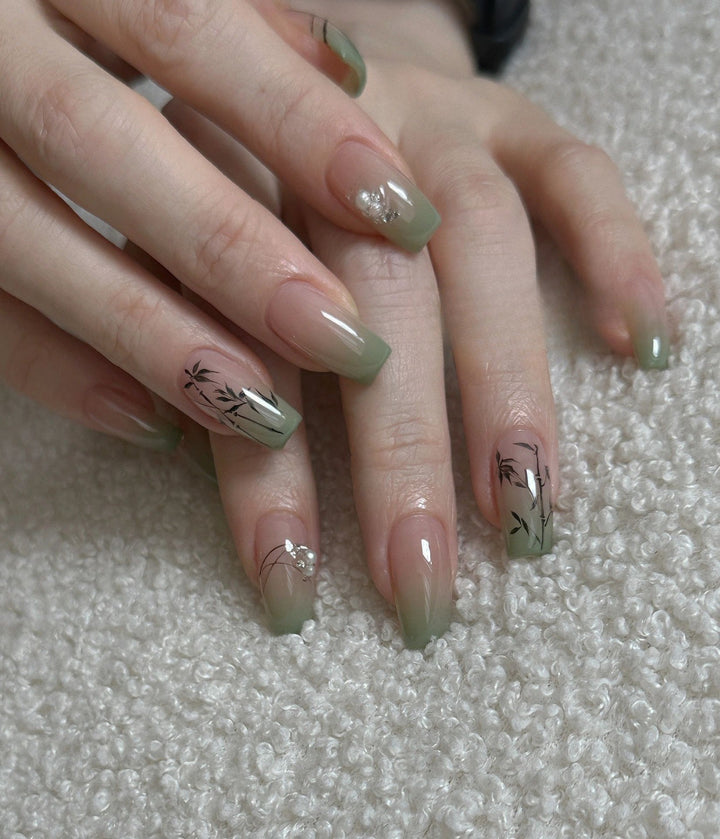 Glitter Ombre Press-On Nails Bowlift