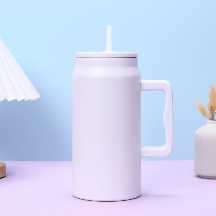 Ladies stylish insulated cup with removable straw Bowlift