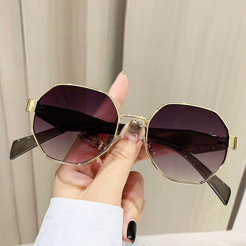 Women's fashionable sunglasses with high-quality rectangular frame and UV protection Bowlift