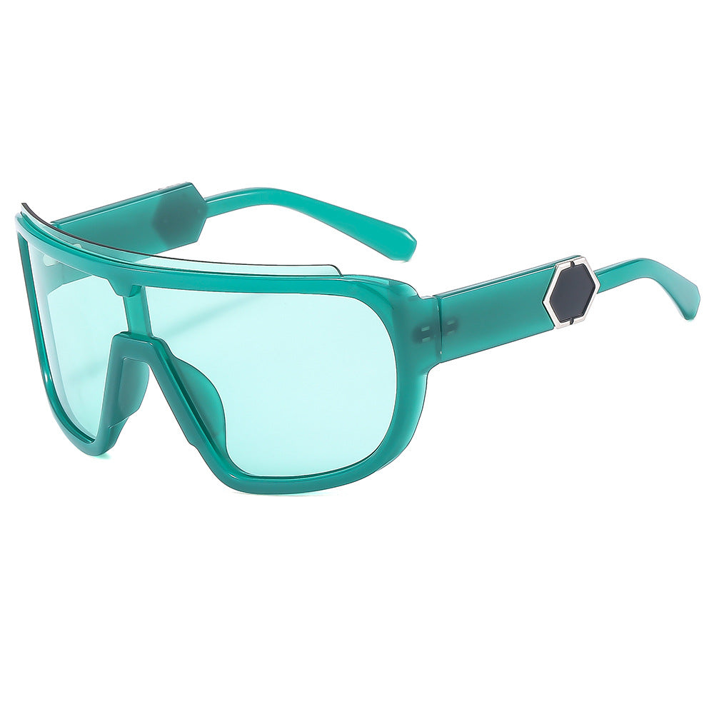 Women's sporty sunglasses with futuristic design and wide front Bowlift