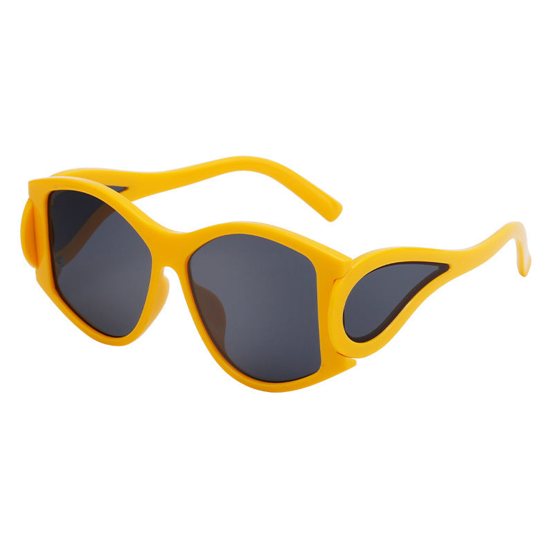 Ladies modern Cat-Eye sunglasses with unique frame and UV protection Bowlift