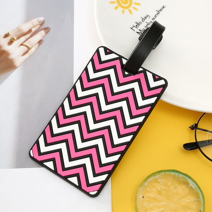 Women's Luggage Tag with Modern Zigzag Pattern Bowlift