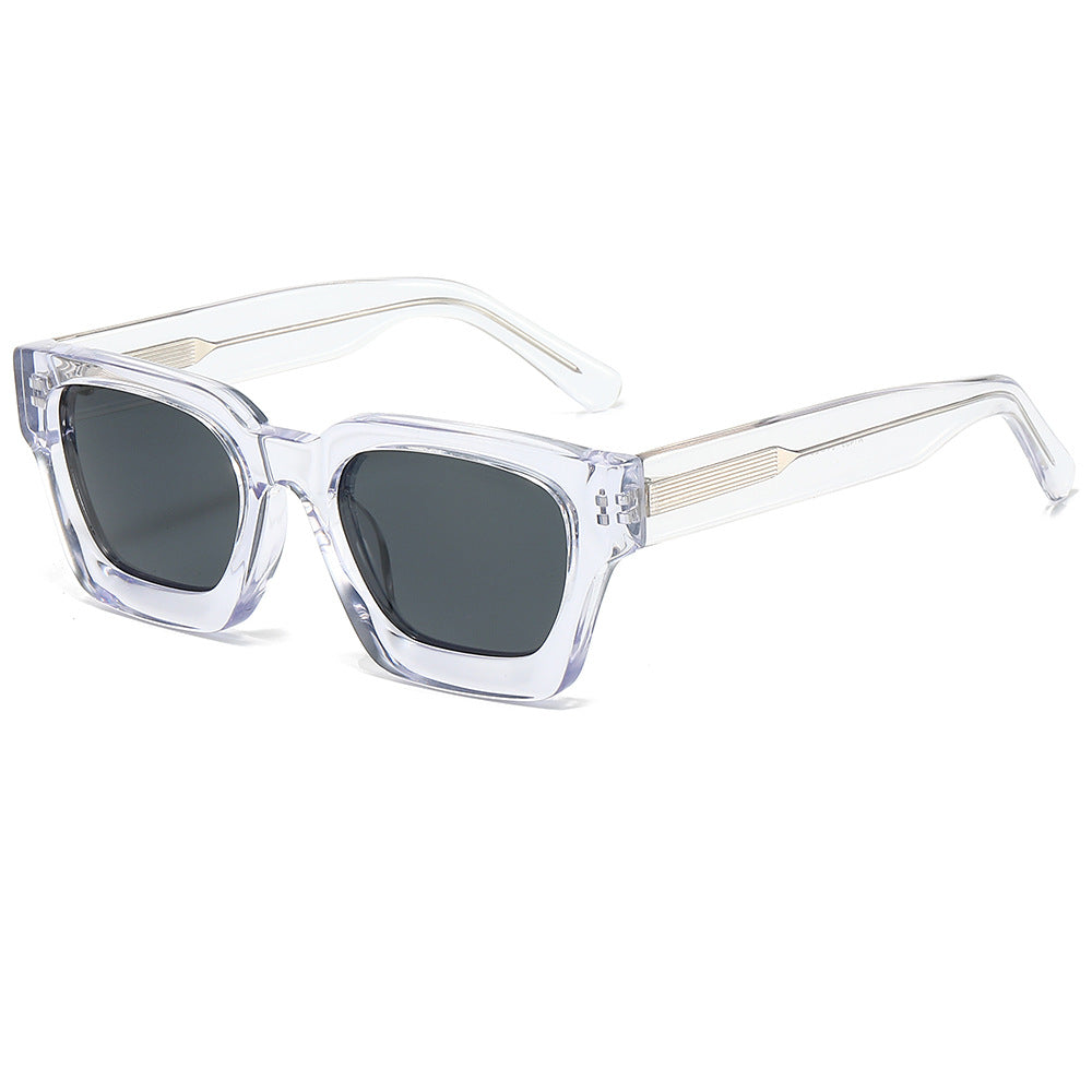 Women's designer sunglasses with modern, square frame and UV protection Bowlift