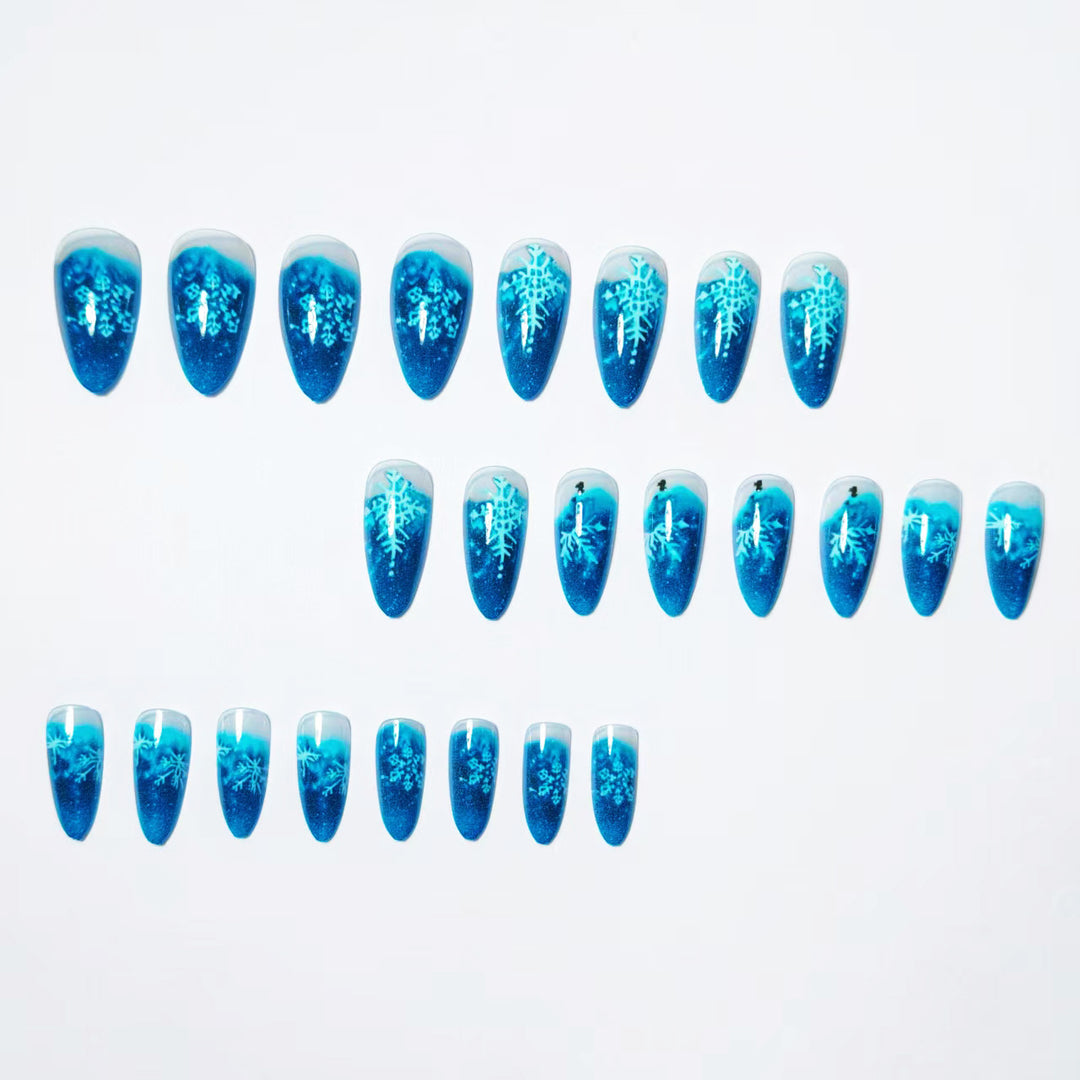 Clear nail design with glitter and snowflake motif Bowlift