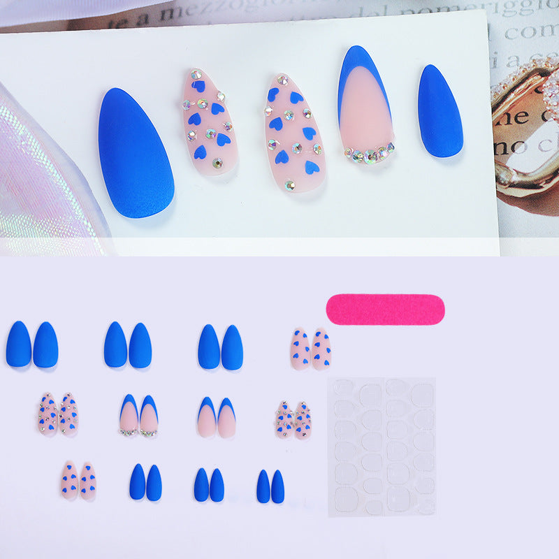 Nail art set with heart design and glitter accents Bowlift