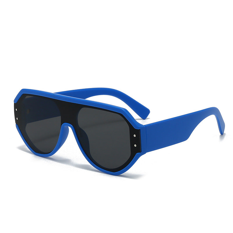 Women's fashionable oversized sunglasses with wide frame Bowlift