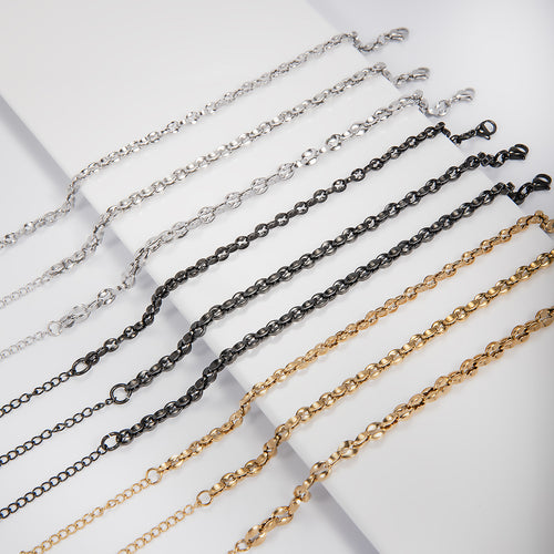 Contemporary Oval Link Chain Necklace Bowlift