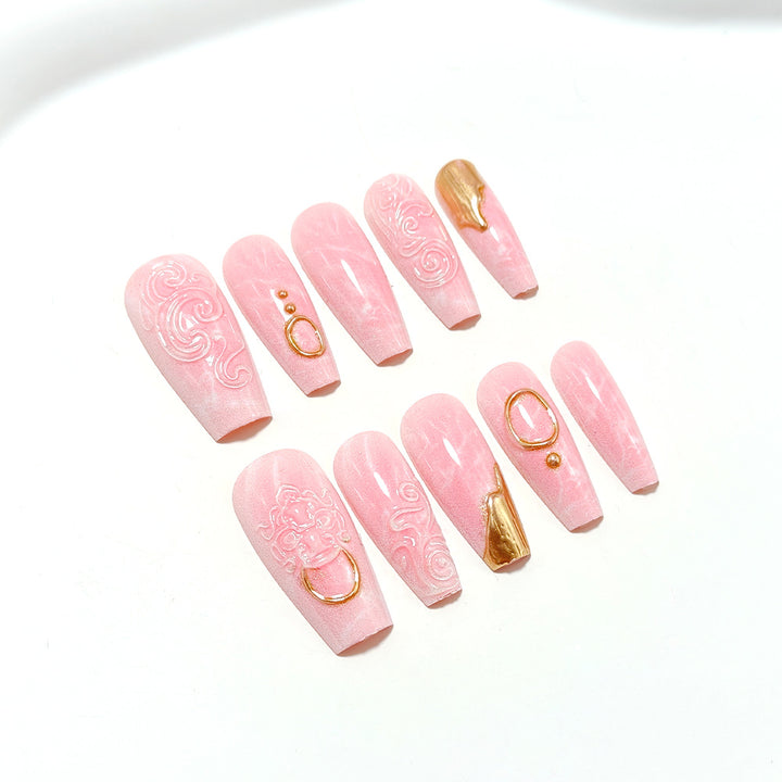 Elegant and Decorative Art Nails Bowlift