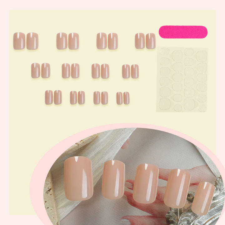 Artificial nail set in elegant nude look Bowlift