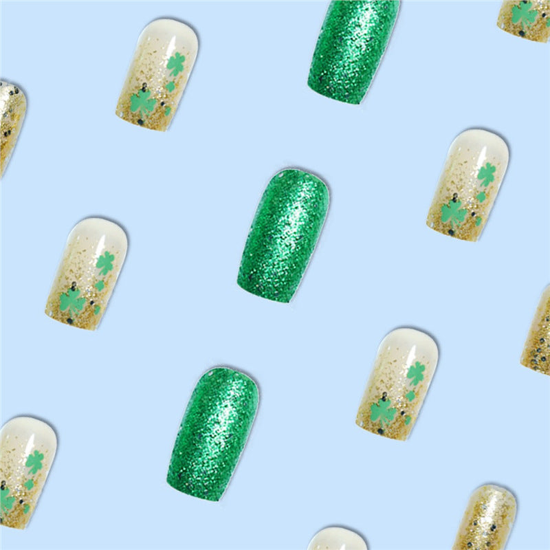 Glamorous Festive Press-On Nail Set Bowlift