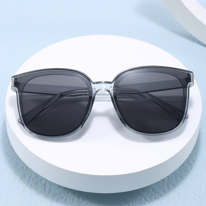 Women's stylish sunglasses with fashionable design Bowlift