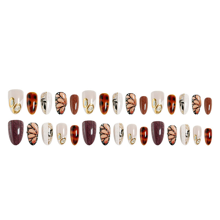 Deluxe artificial nails in elegant Baroque style Bowlift