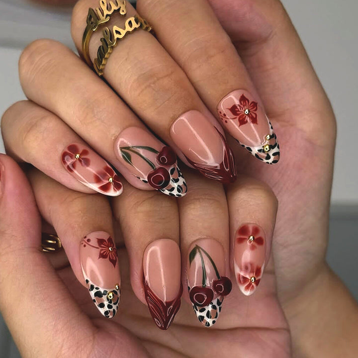 Artificial artificial fingernails with floral and animal motifs Bowlift