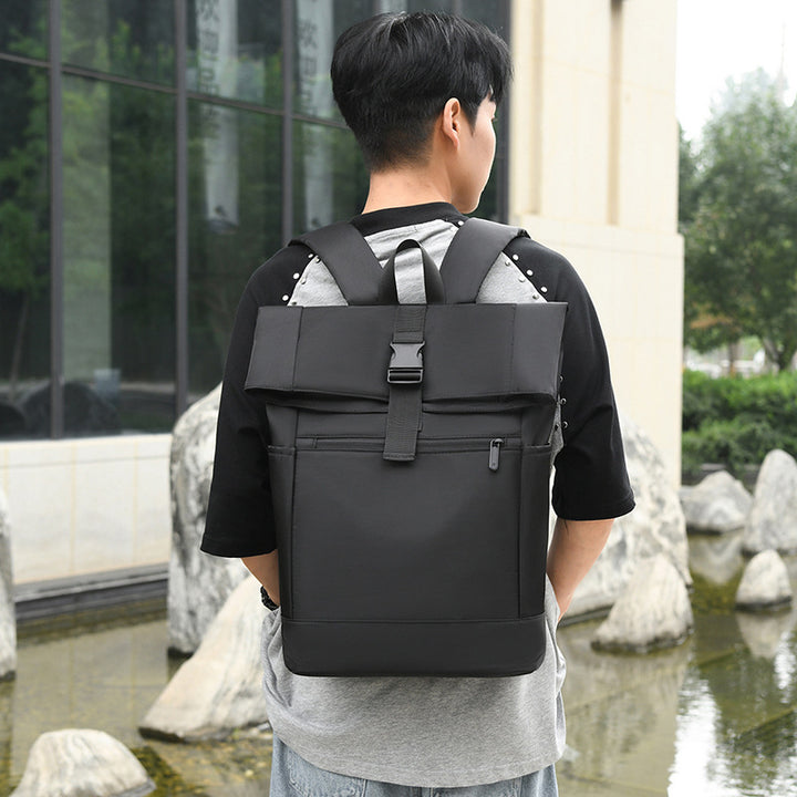 Backpack with Innovative Rolltop Closure Bowlift