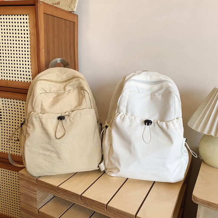 Practical everyday backpack with adjustable shoulder straps Bowlift