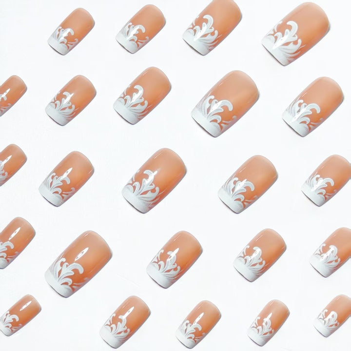 Artificial nails with elegant stiletto design Bowlift