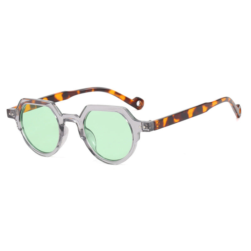 Women's geometric sunglasses with protective UV filter and sturdy frame Bowlift