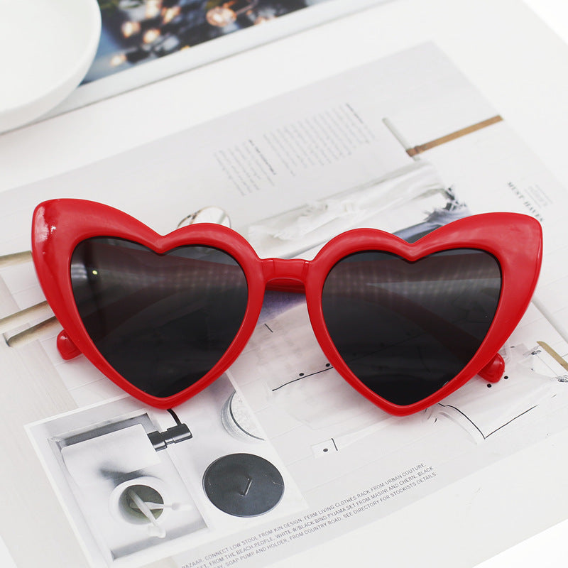 Women's Heart-Shaped Sunglasses with Glittering Frame Bowlift