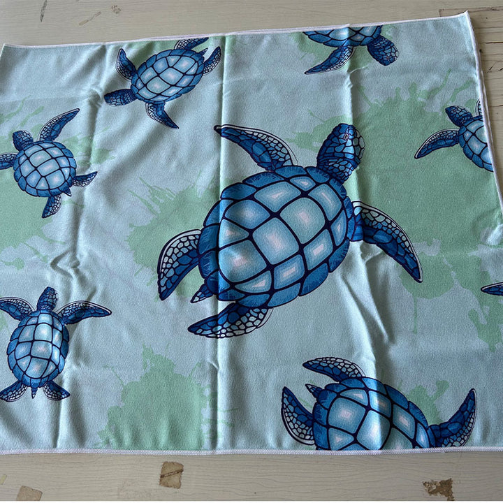 Beach towel with maritime star motif Bowlift