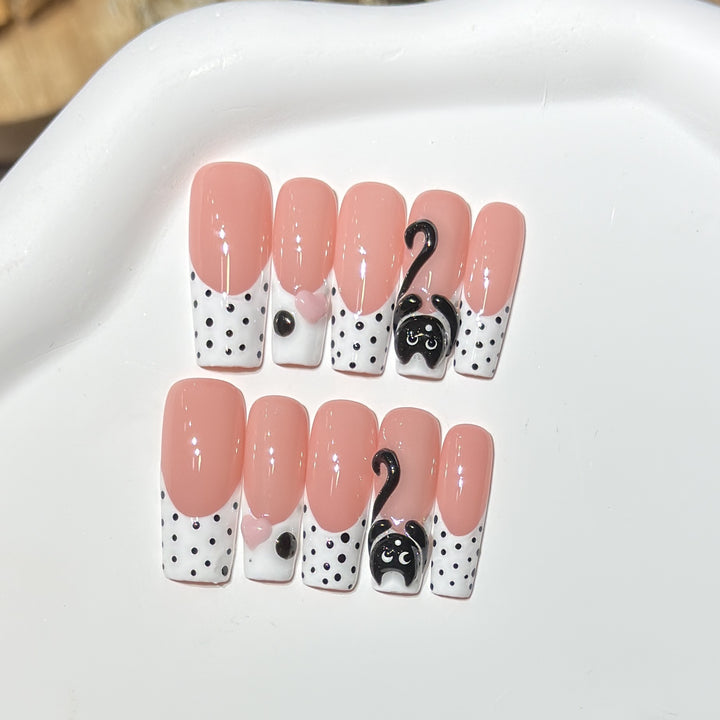 Cat-Themed Nail Art Set Bowlift