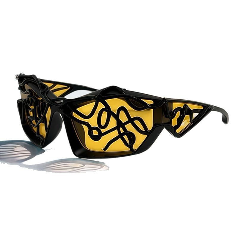Women's Sporty Sunglasses with Futuristic Design Bowlift