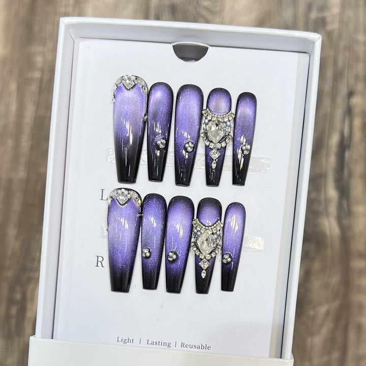 Decorative Press-On Nail Art Set with Gemstone Accents Bowlift