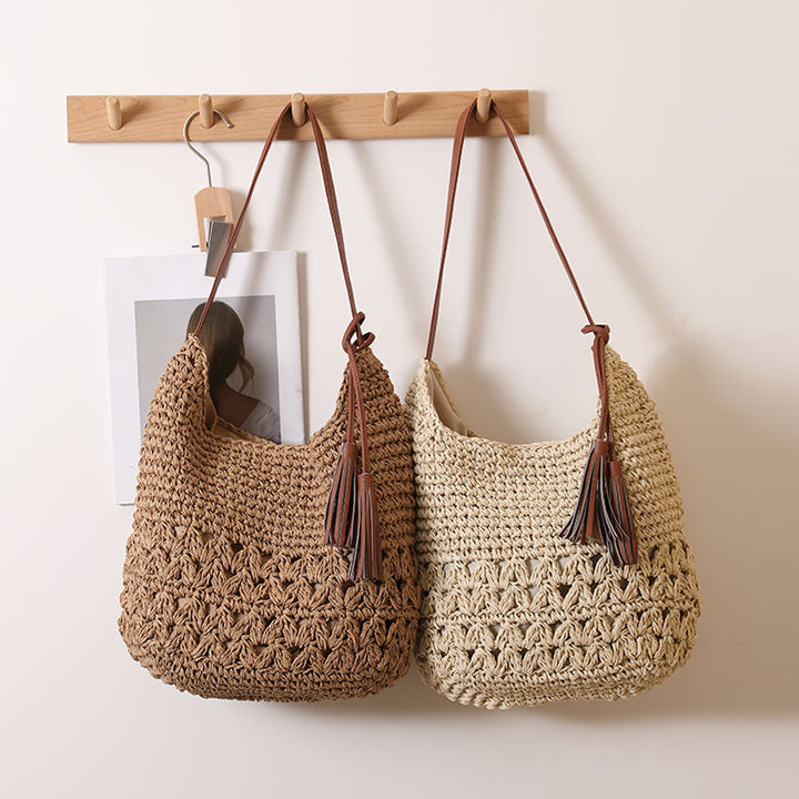 Handcrafted Shoulder Bag Made of Braided Natural Material Bowlift