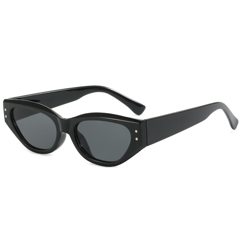 Women's fashionable sunglasses in trendy Cat-Eye style Bowlift