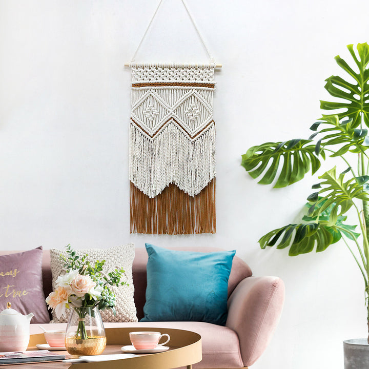 Macramé wall decoration with creative fringes