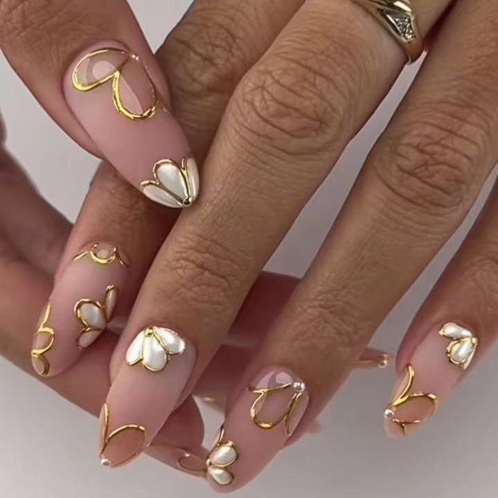Artificial nail set with luxurious floral 3D decorations Bowlift