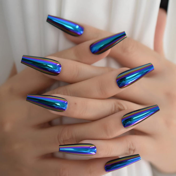 Artificial nail tips with holographic shine Bowlift