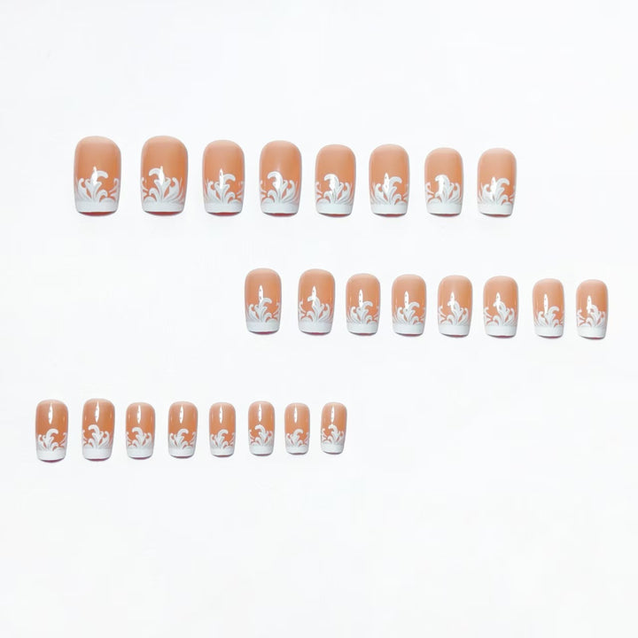 Artificial nails with elegant stiletto design Bowlift