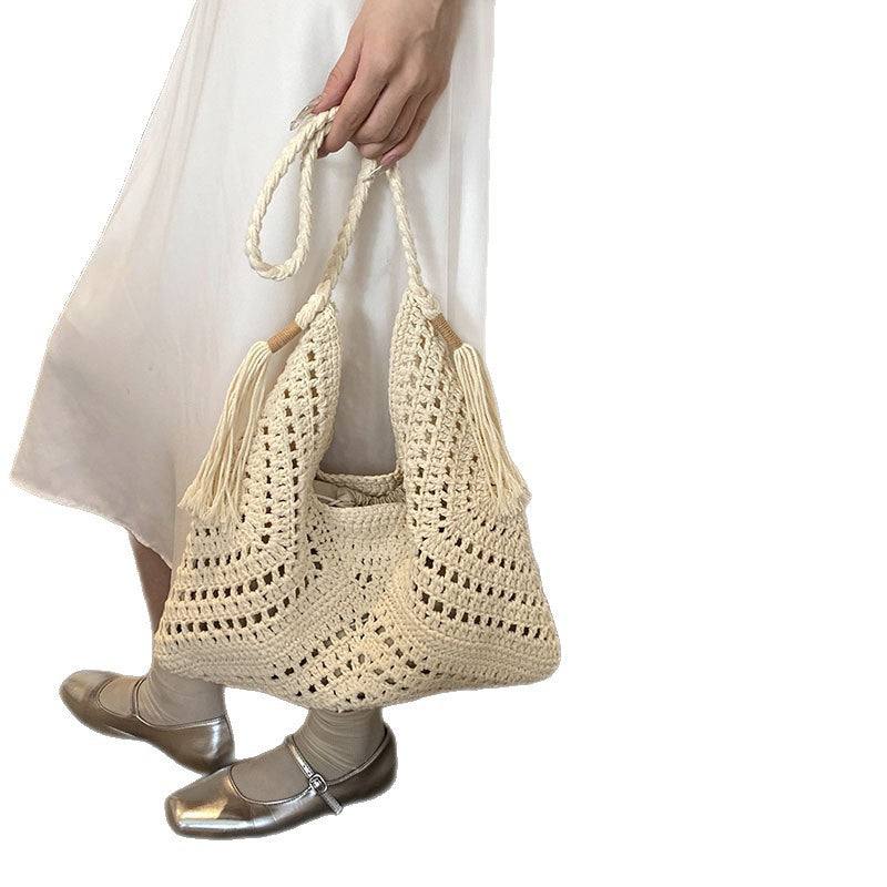 Hand-knotted beach bag with tassels Bowlift
