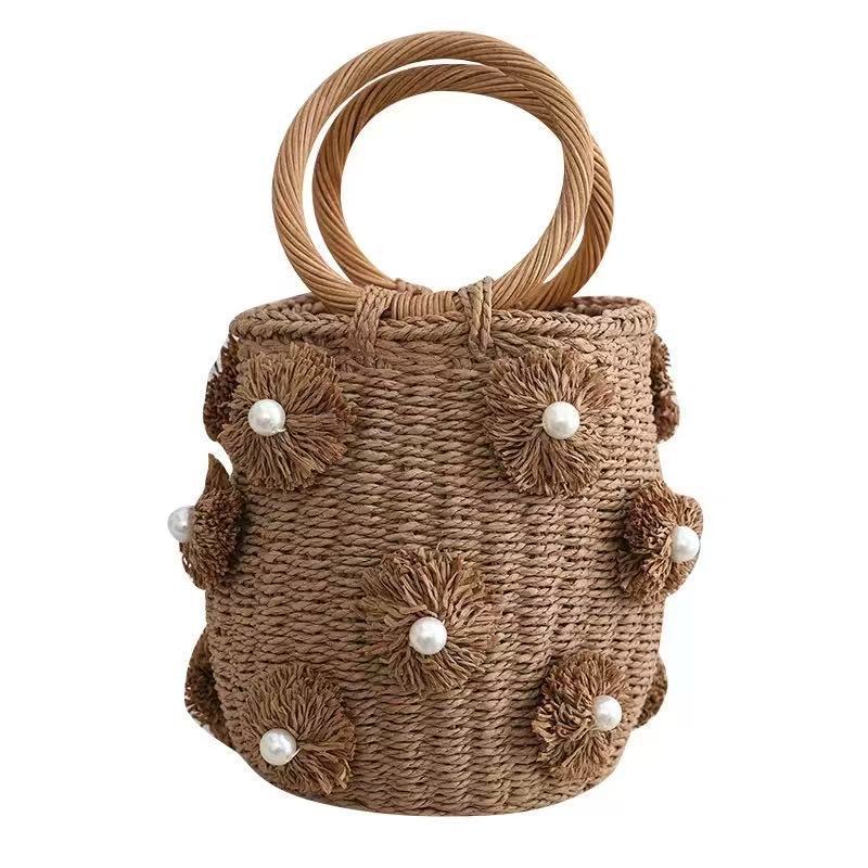 Refined handbag with pearl applications Bowlift